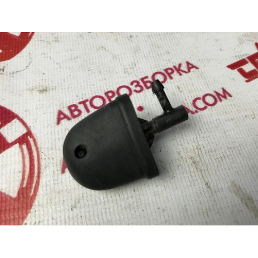 Форсунка склоомивача задніх правих дверей Opel Combo 2001-2011 9225640